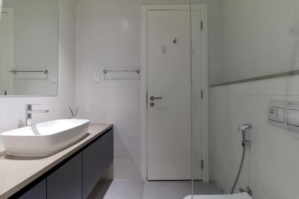 Sahab - Solo 1Br Apt In Al Jada Шарджа Экстерьер фото
